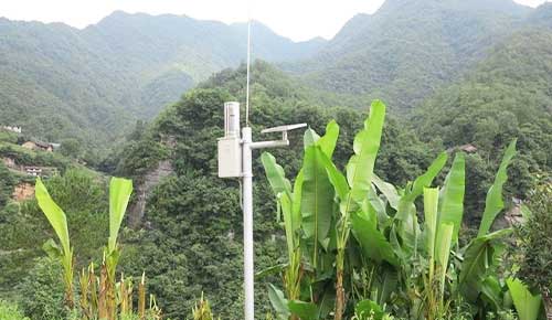 杏彩GPRS数传终端基于自动雨量站监测网络···